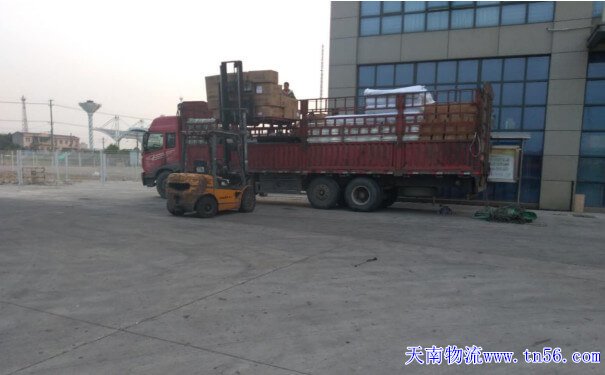 物流公司货车图片4